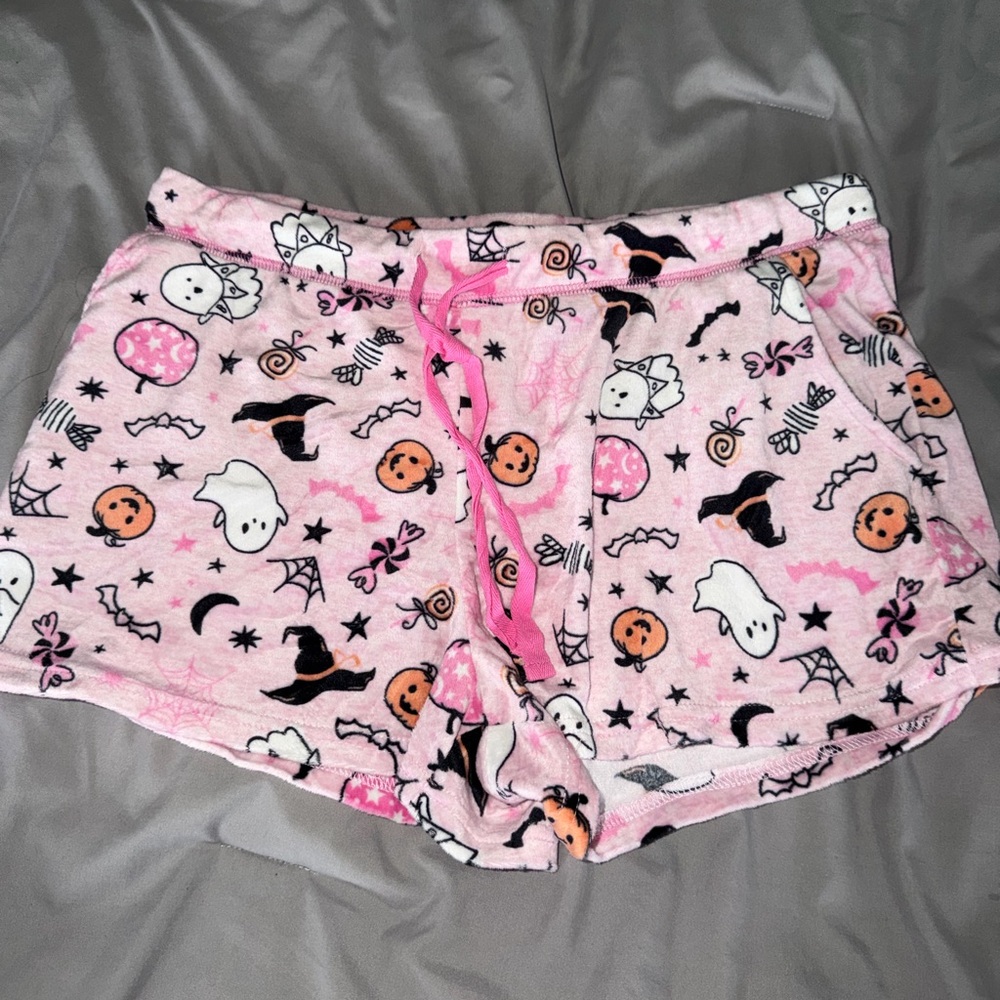 NWOT - Pink Halloween Women's Shorts